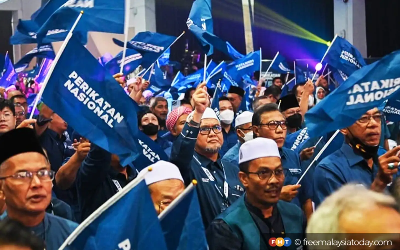 PAS Labur Cabar di Bukit Katil, Gerakan Hadapi DAP di Ayer Keroh