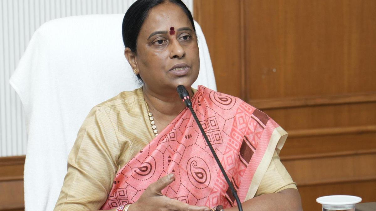 Congress Takes Rare Step, Dismisses Konda Surekha from Telangana Cabinet