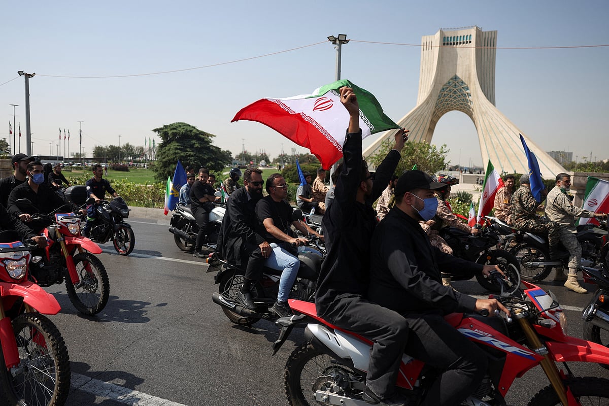 Iran Awaits US Response After Trump Reportedly Rejects Peace Proposal
