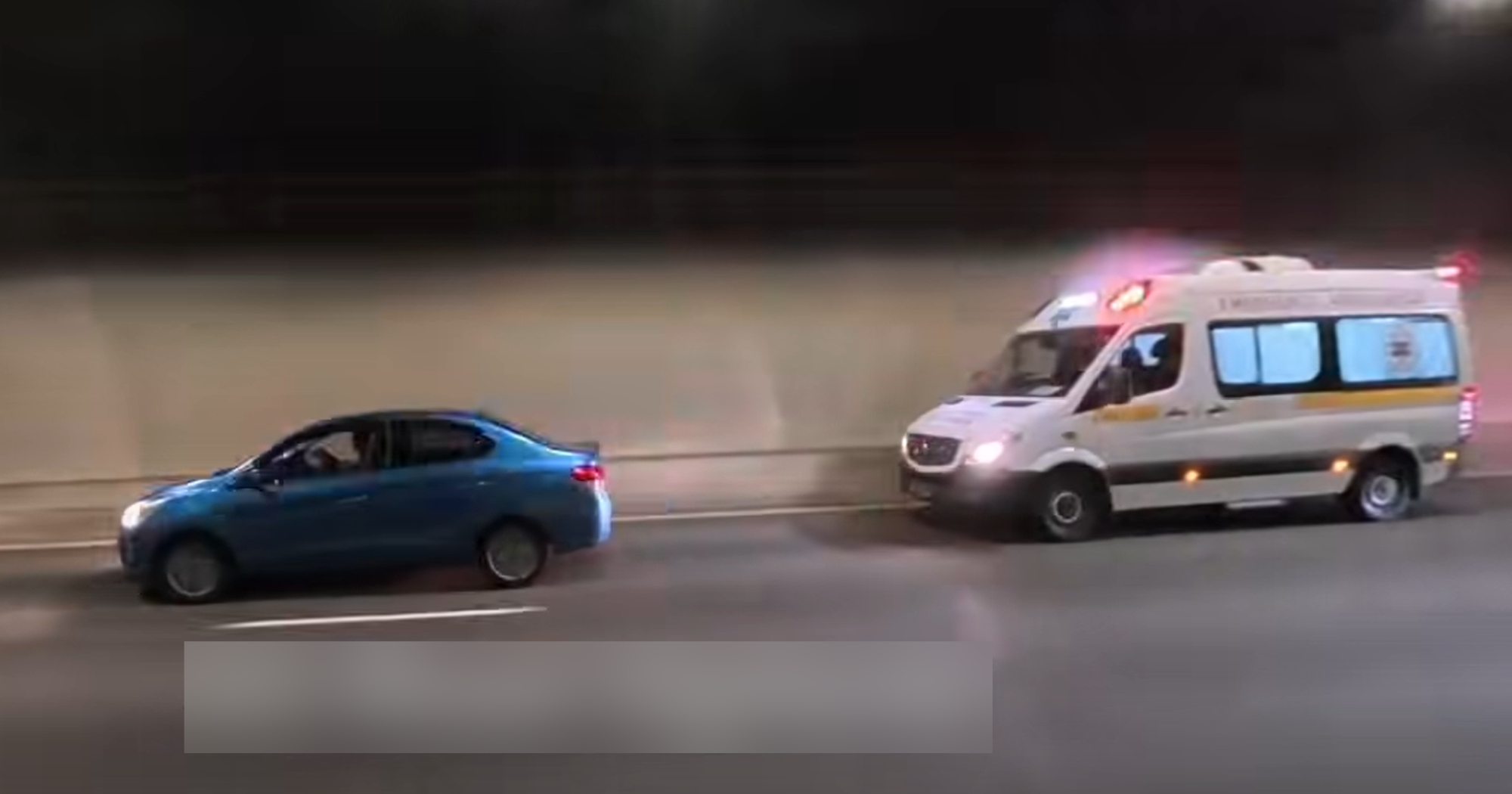Driver delays ambulance on CTE expressway in concerning traffic incident