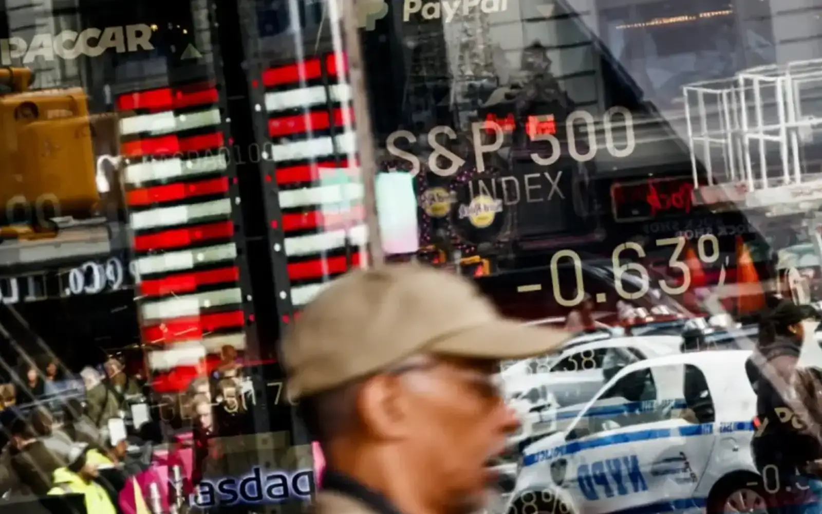 US stocks rise as Federal Reserve maintains interest rates steady
