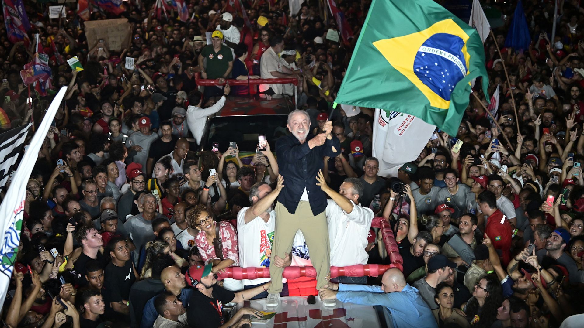 Brazil's presidential candidates make final push for swing voters