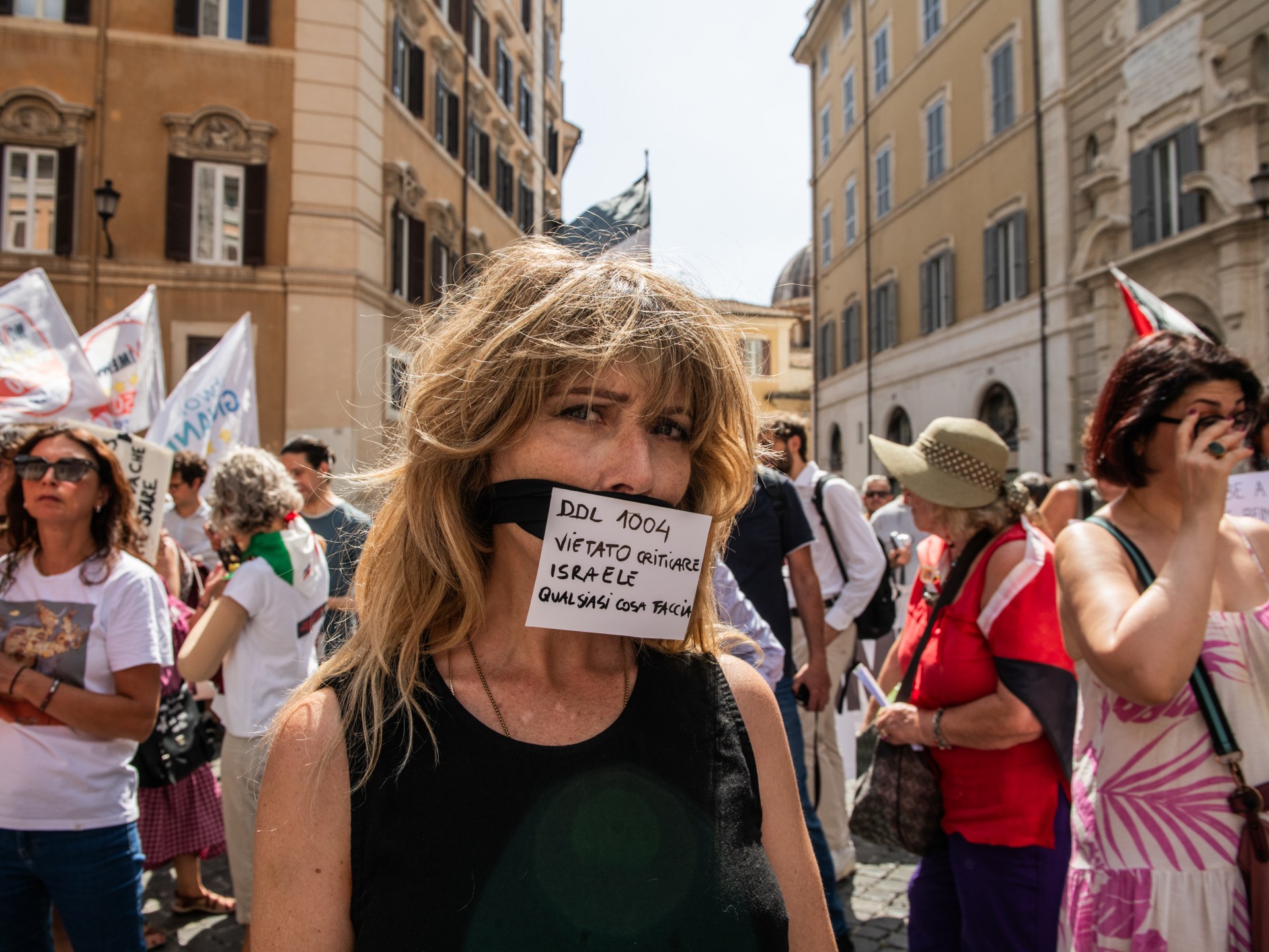 UN official, Rome protesters oppose Italy's proposed anti-Semitism legislation