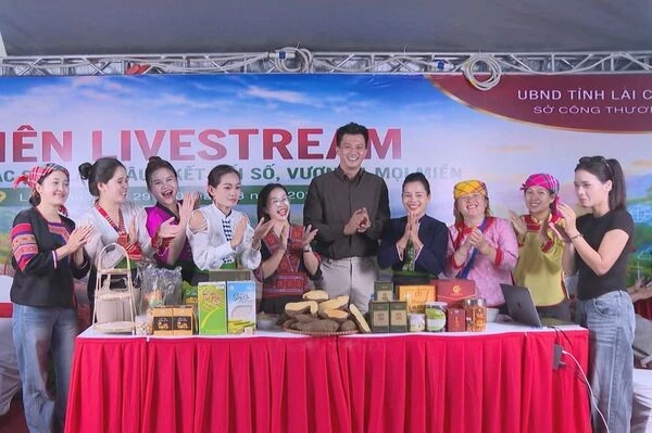 Livestreaming Opens New Sales Channels for Lai Chau Highland Products