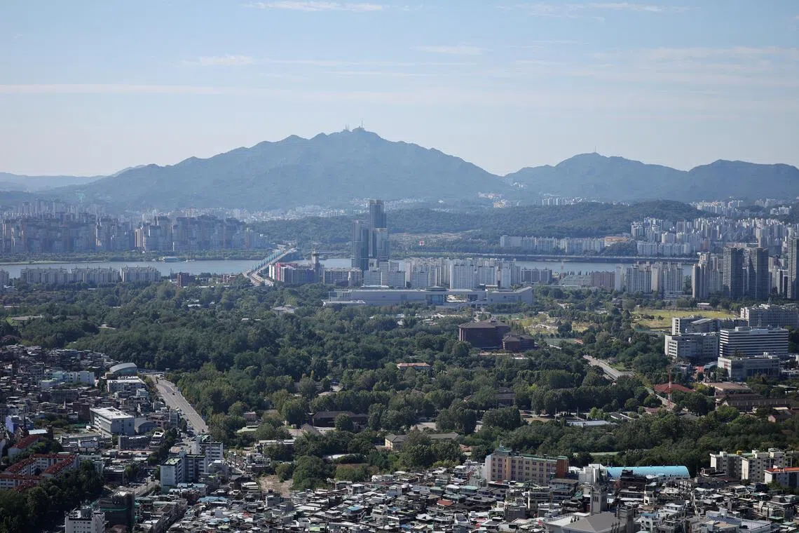 Seoul's green spaces become flashpoint in political dispute