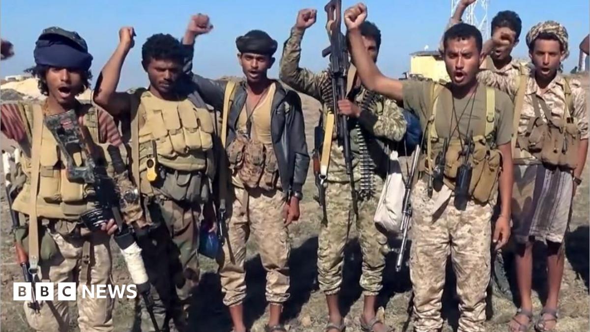 Houthi missile strikes kill three at Saudi Arabia's main airport