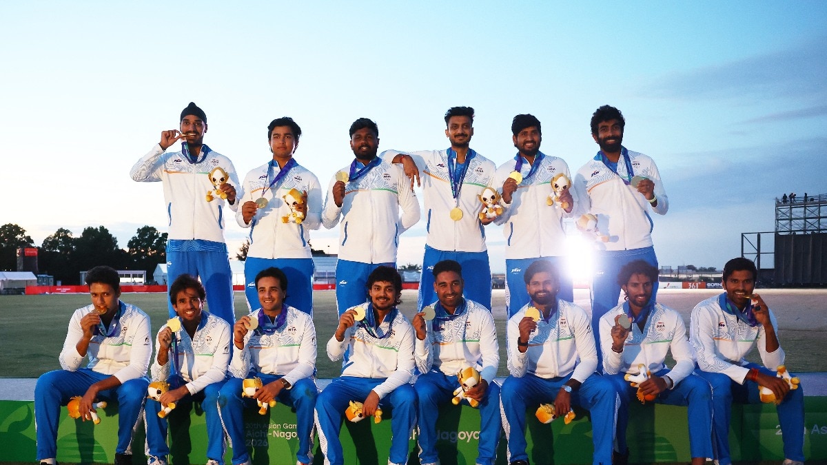 Indian cricket team receives Asian Games gold medals from BCCI chief Shah