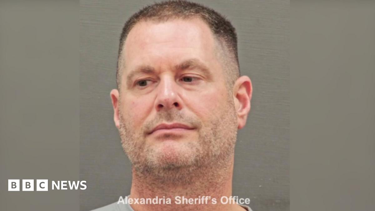 Former US Intelligence Officer Admits to $200 Million Fraud Scheme