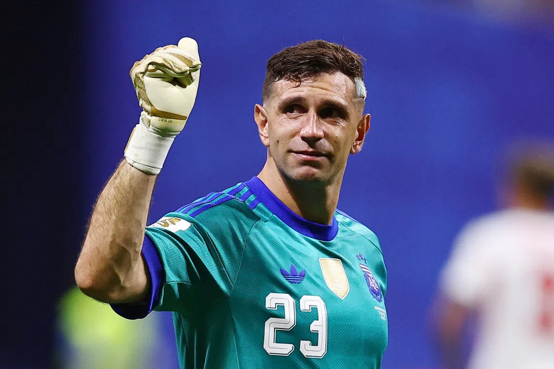 Chelsea secure goalkeeper Martinez from Aston Villa on three-year contract