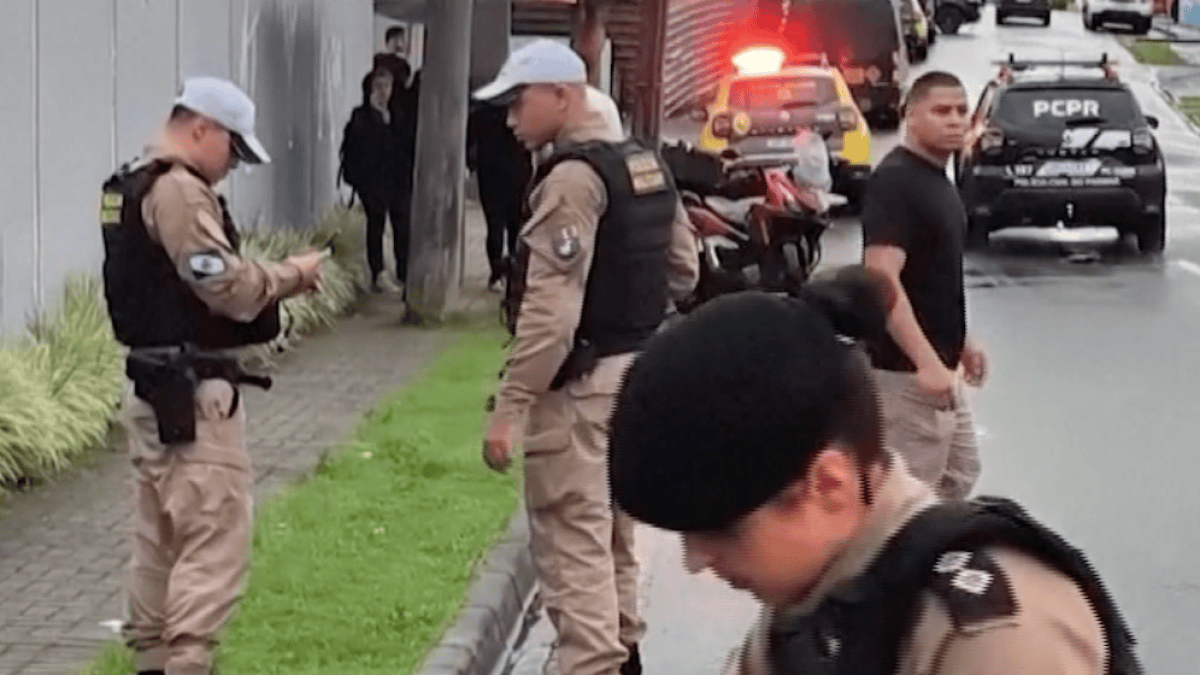 Brazilian police free 13 children held hostage at daycare centre