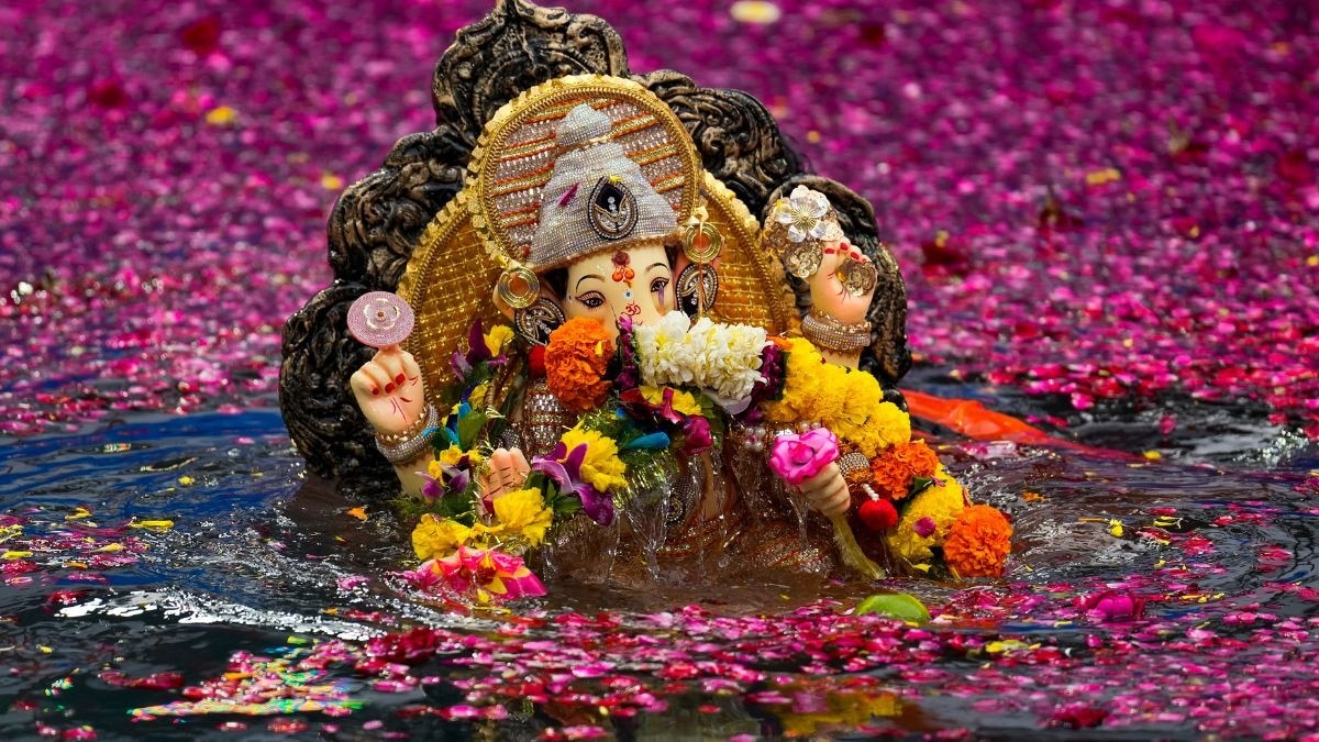 Ganesh Visarjan 2026: Auspicious timings and ritual guidelines