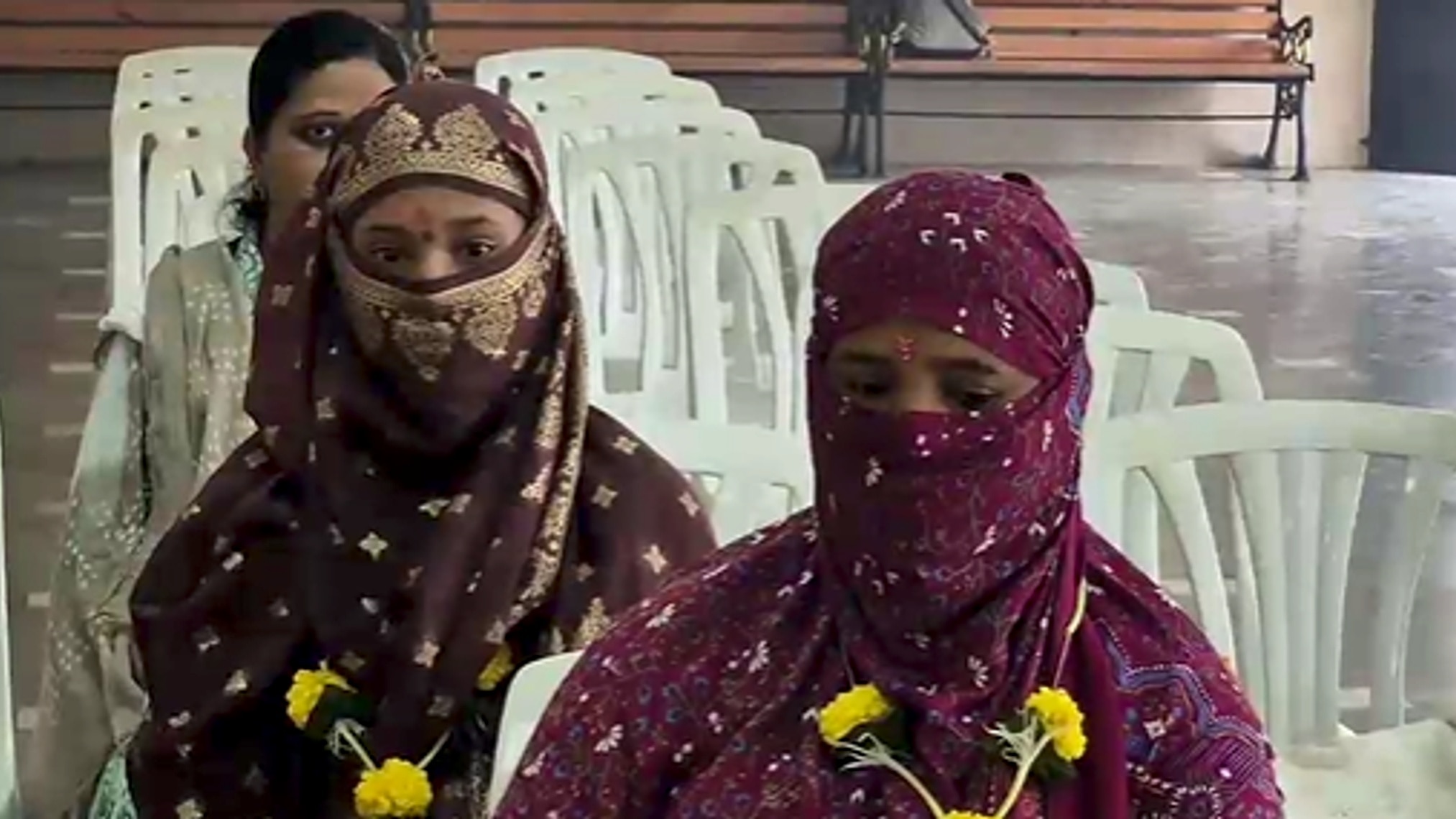 Family Returns to Hinduism Two Decades After Conversion in Gujarat