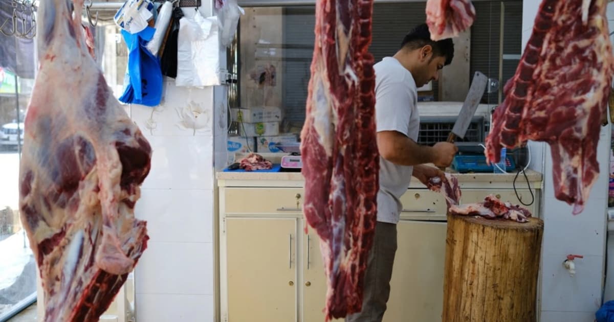 Penjual daging di Iraq dipenjara 10 tahun kerana jual daging babi