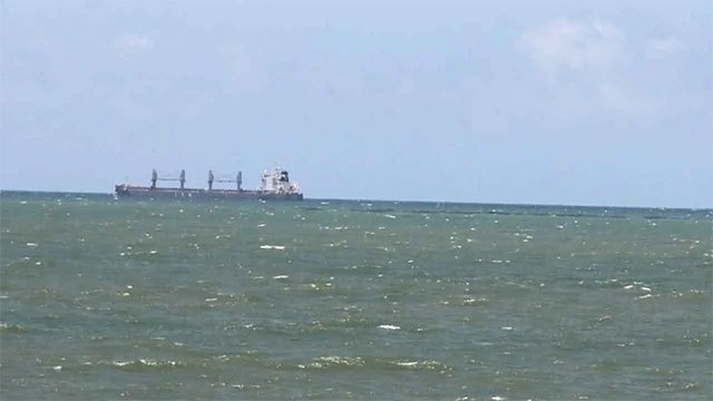 Coal shipment arrives at Puttalam for Lakvijaya Power Plant