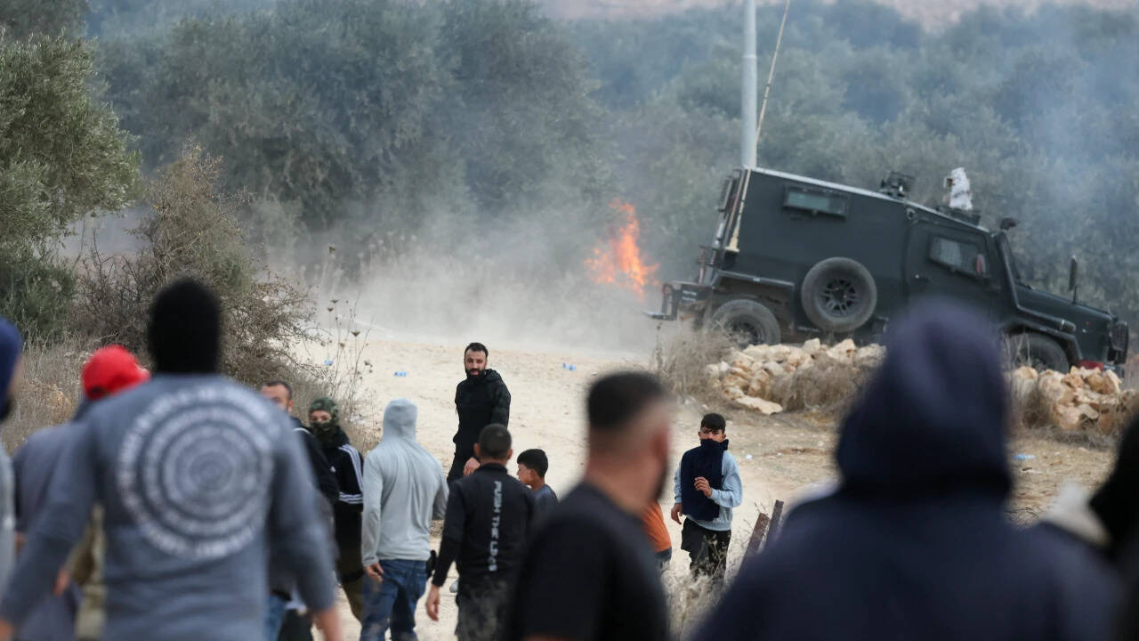 Israeli settlers attack Palestinian villages amid olive harvest season