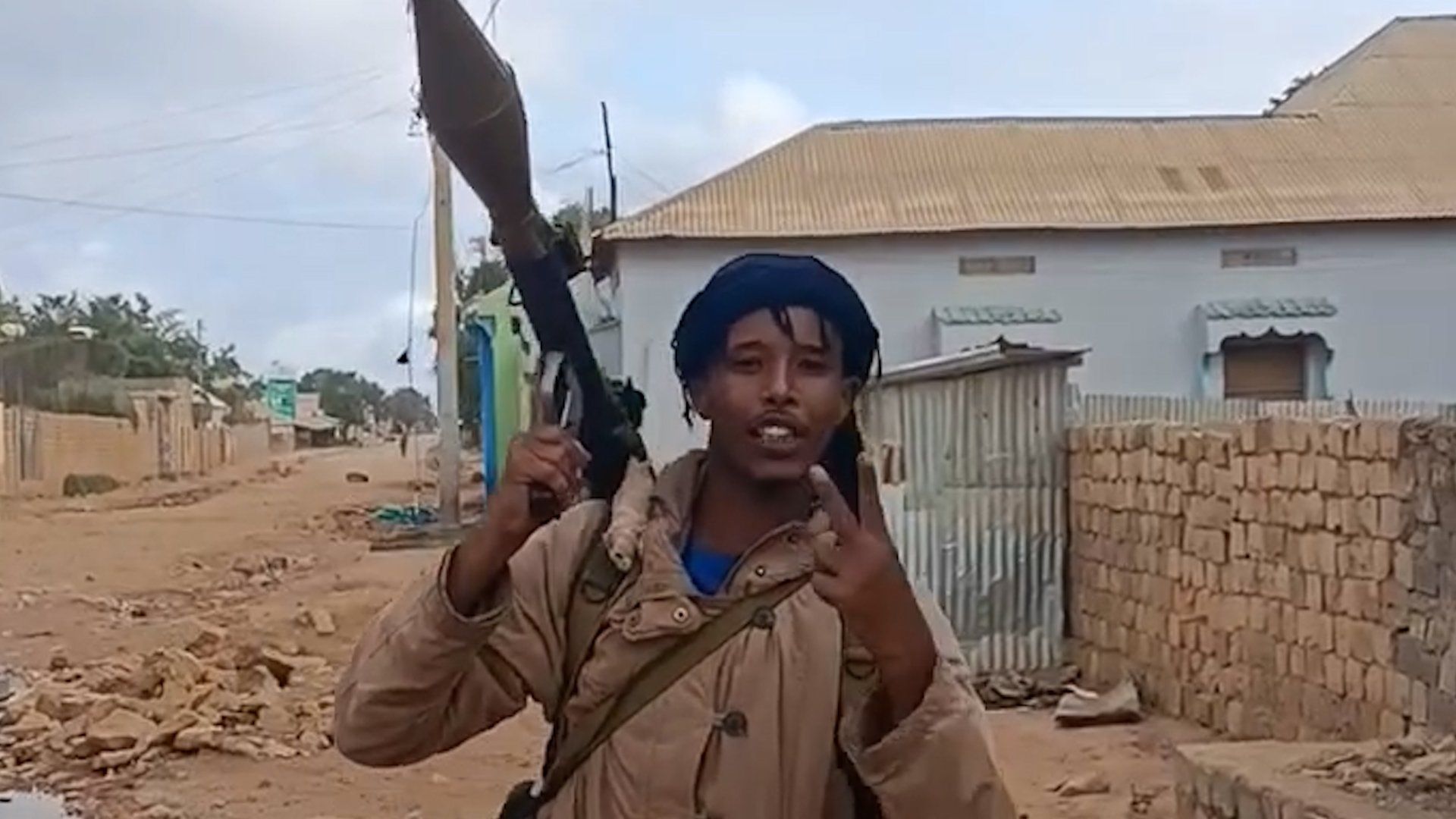 Clashes erupt in Somalia's Baidoa as rival forces clash with federal troops