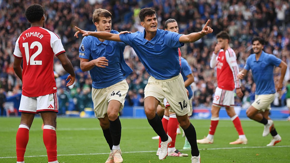 Brighton stuns Arsenal 3-0; Manchester City assumes Premier League summit