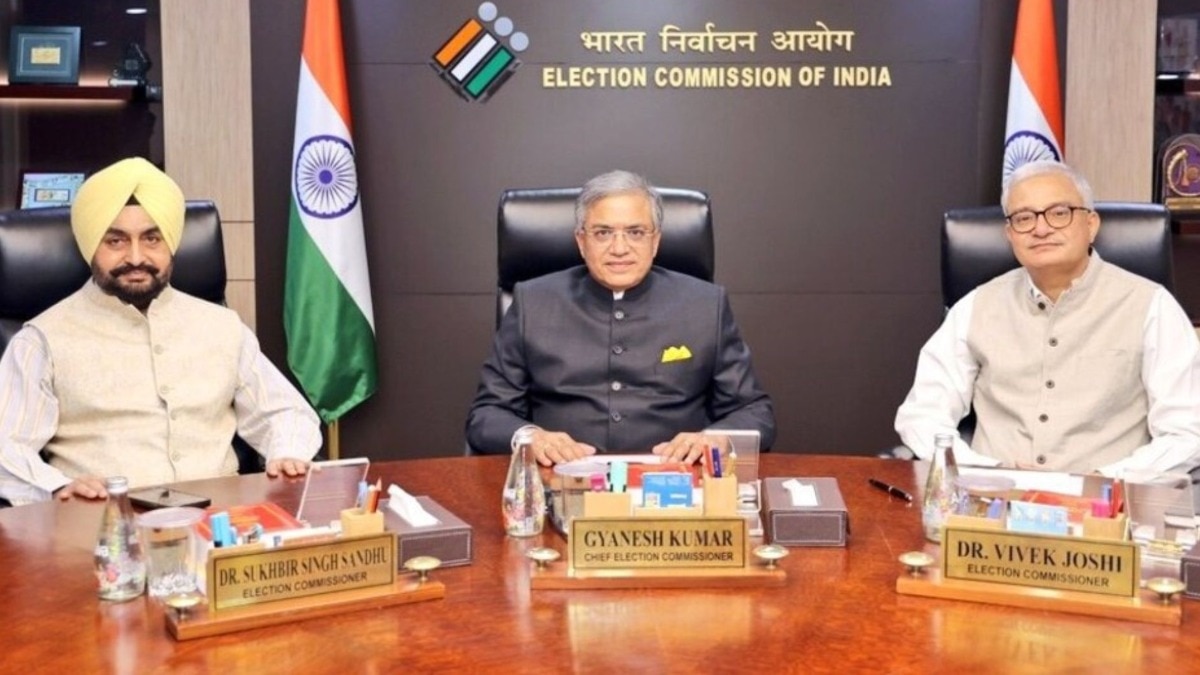Election Commissioners' Letters Reached Cabinet Secretariat, RTI Reveals