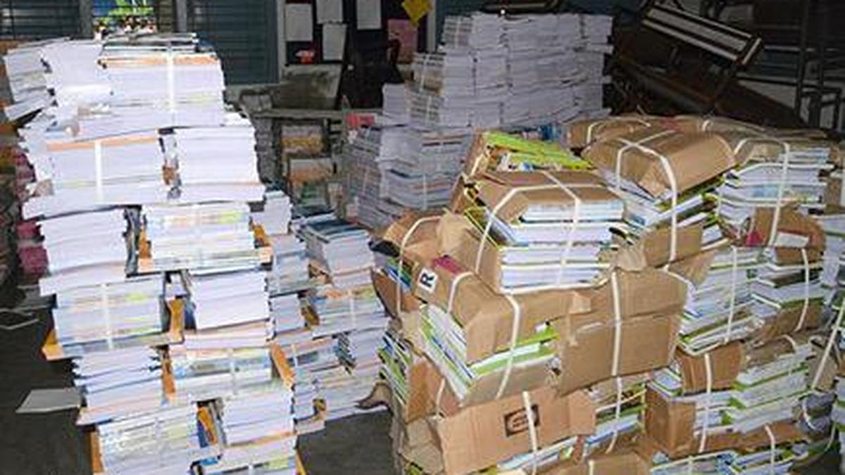 एनसीईआरटी की राजनीति विज्ञान पाठ्यपुस्तकों में आरएसएस एजेंडा को धकेलने का आरोप