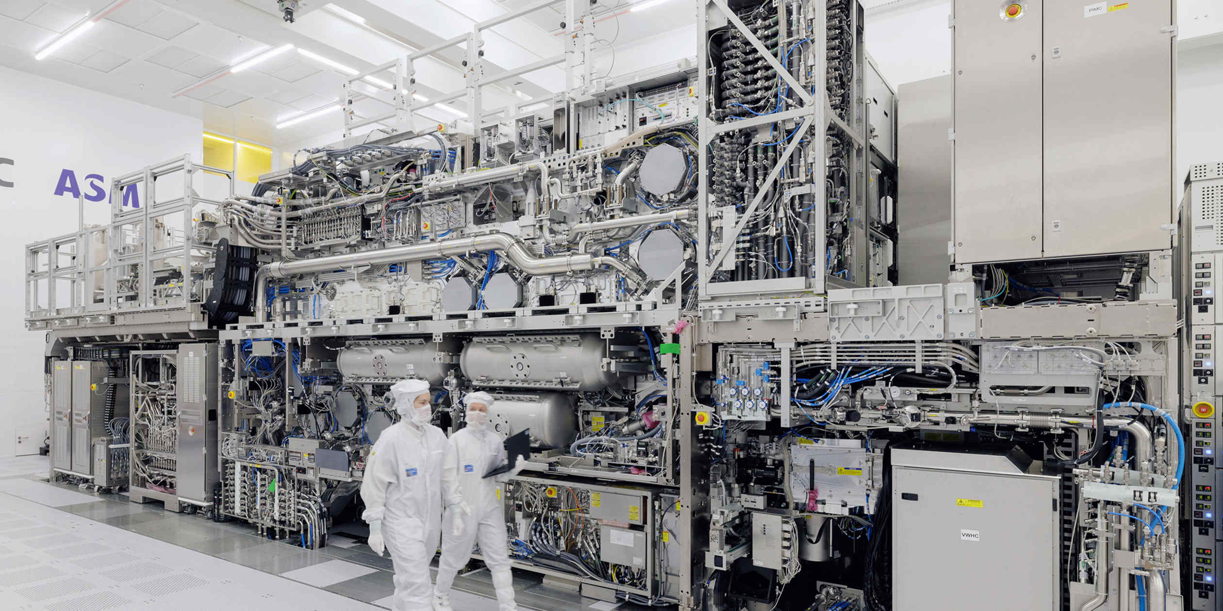 TSMC, Intel, Samsung race to secure ASML's advanced chipmaking equipment