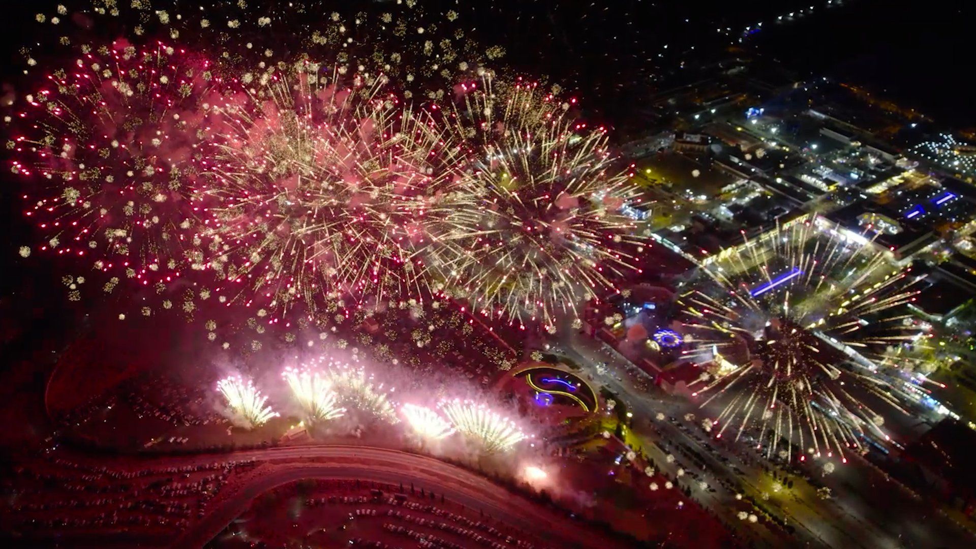 Damascus lights up as Syria hosts international fair