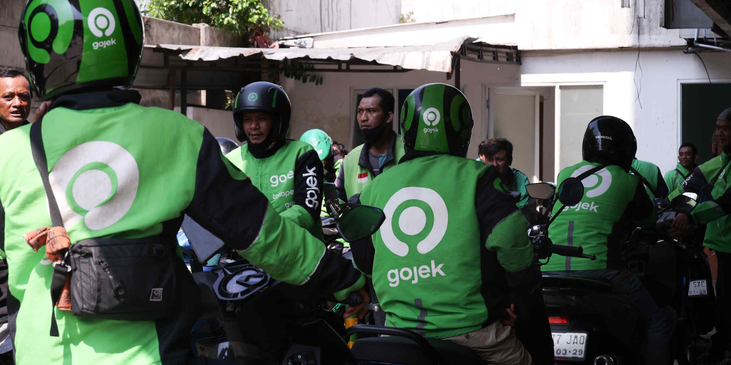 GoTo's ride-hailing unit sees earnings decline amid Indonesia driver commission curbs