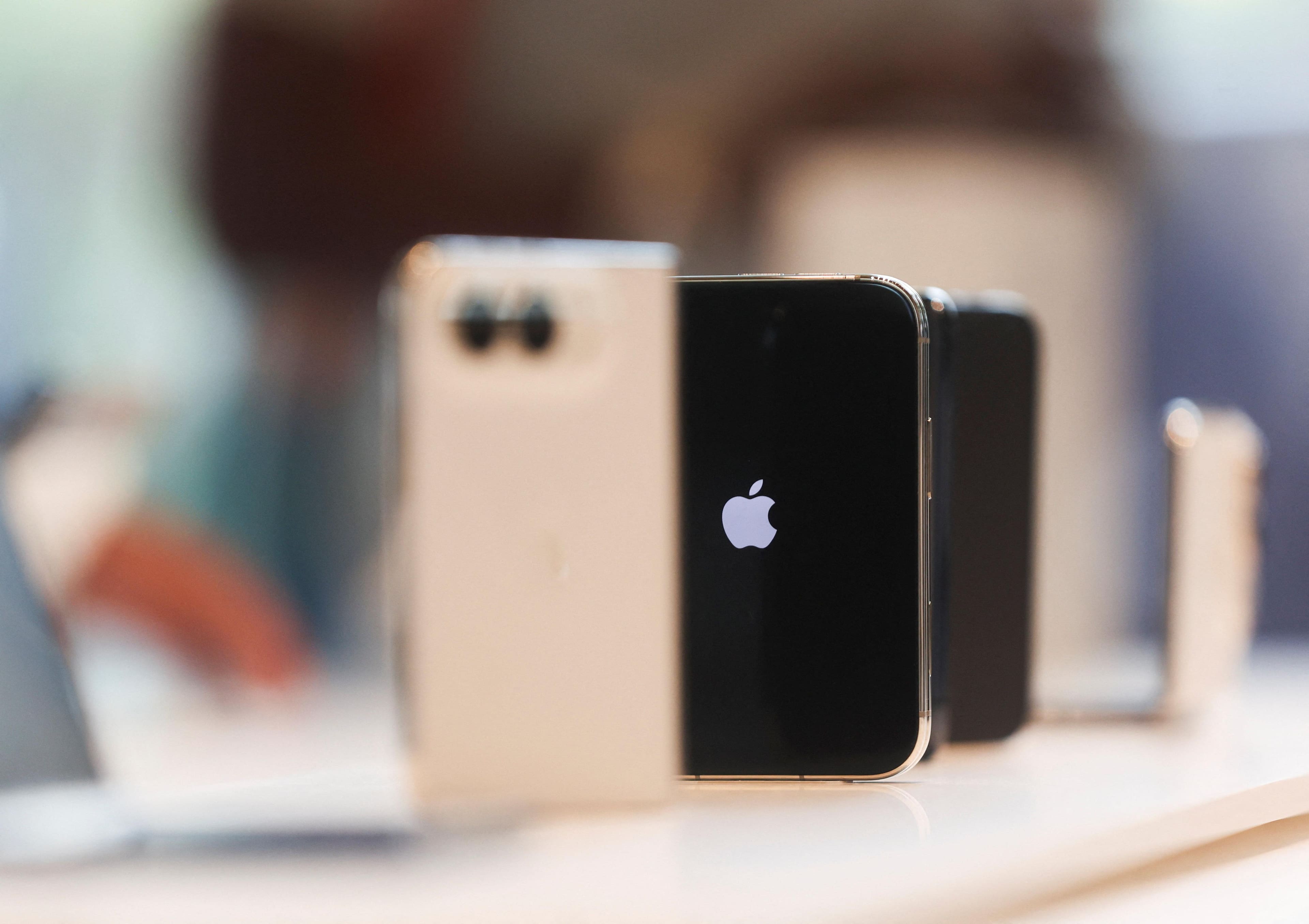 Apple India revenue crosses ₹1 trillion, grows 32% in FY26