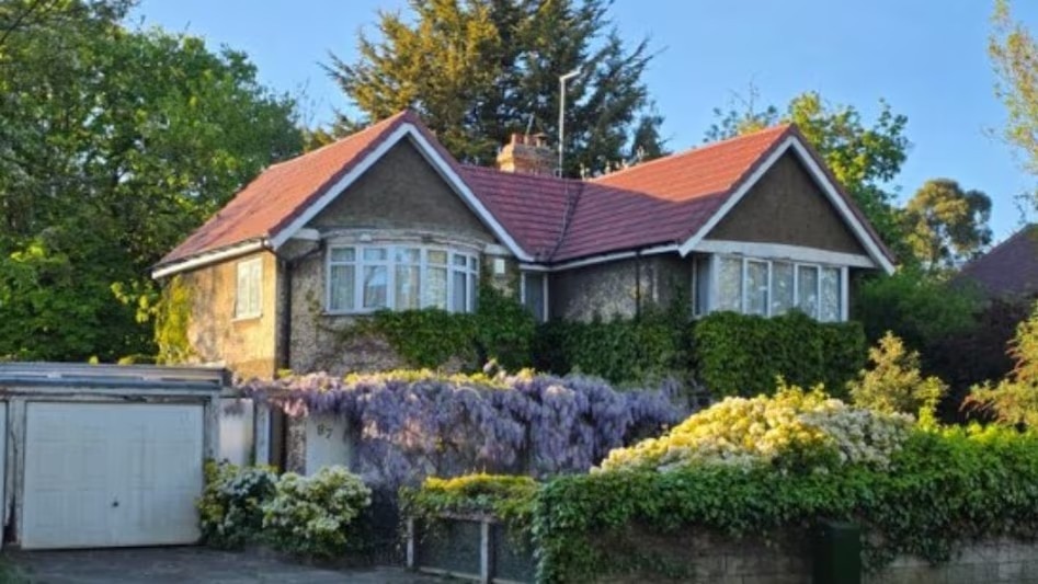 London faces subsidence crisis as extreme heat, prolonged drought damage homes