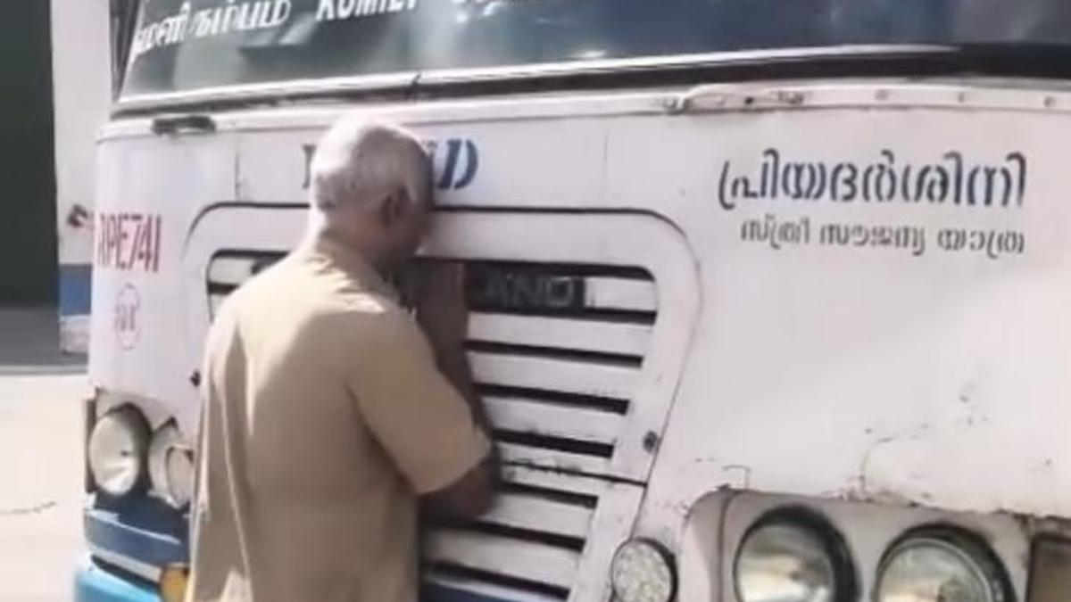 Kerala bus driver's emotional farewell to vehicle marks end of service