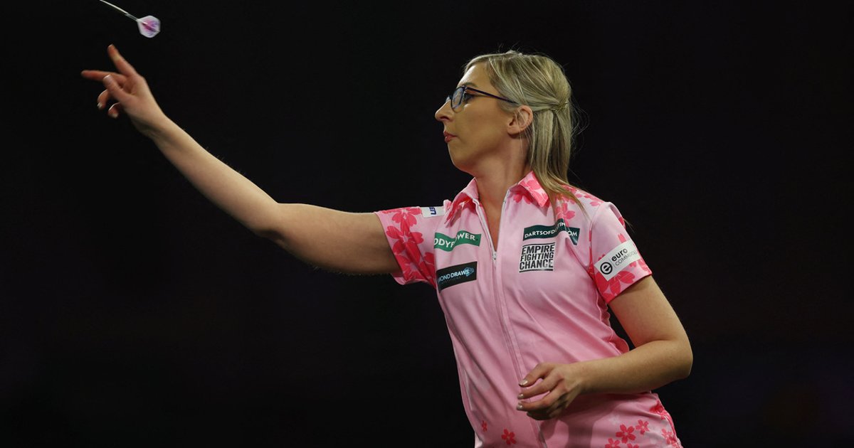 Sherrock pulls off stunning upset to claim Netflix darts prize
