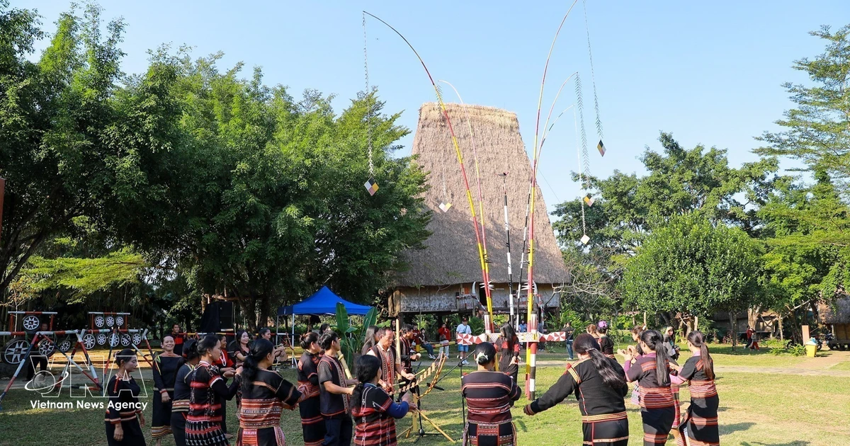 Vietnam establishes annual Culture Day to strengthen national identity