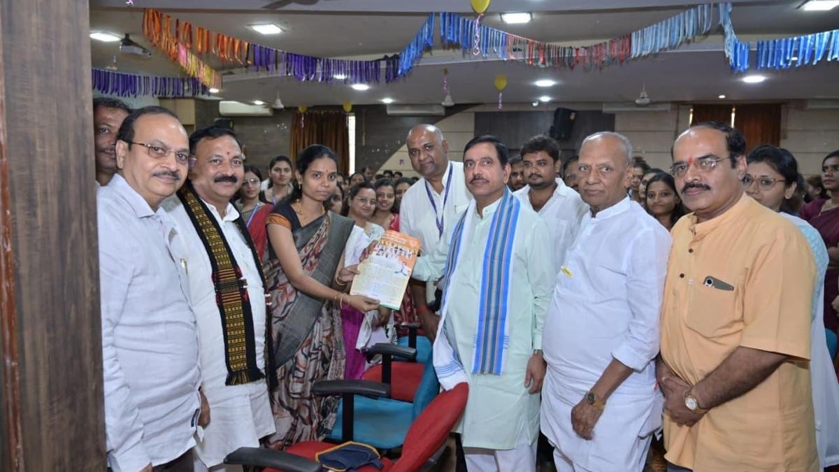 BJP intensifies Hubballi campaign push for S.V. Sankanur candidacy