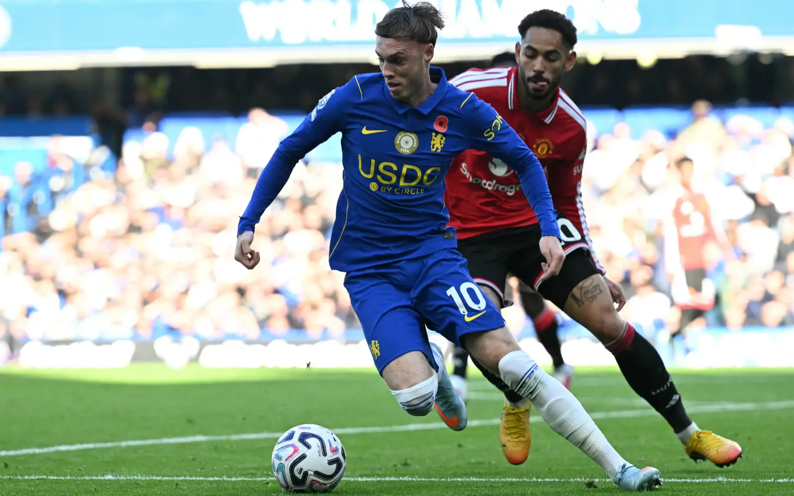 Chelsea victory intensifies pressure on Manchester United's Carrick