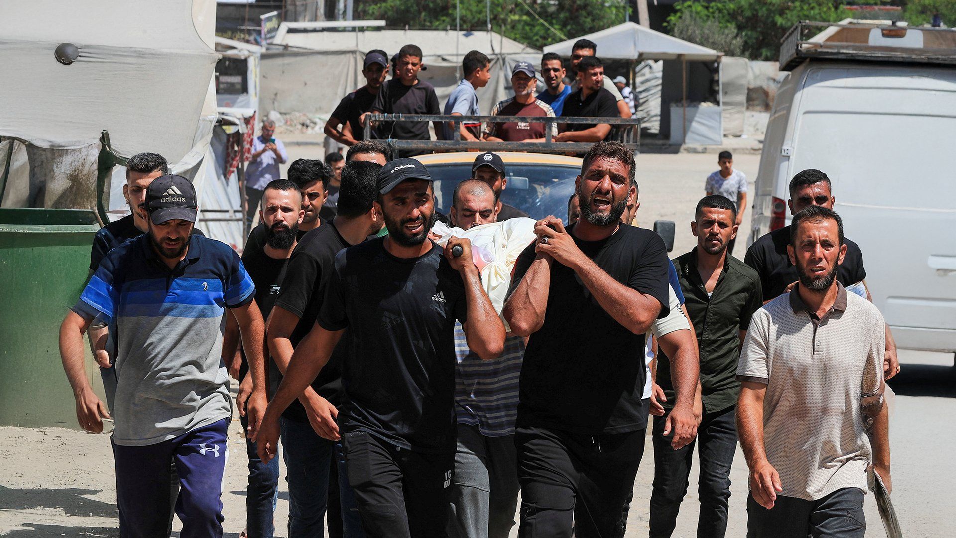 Israeli airstrikes on Gaza City kill three children, one adult
