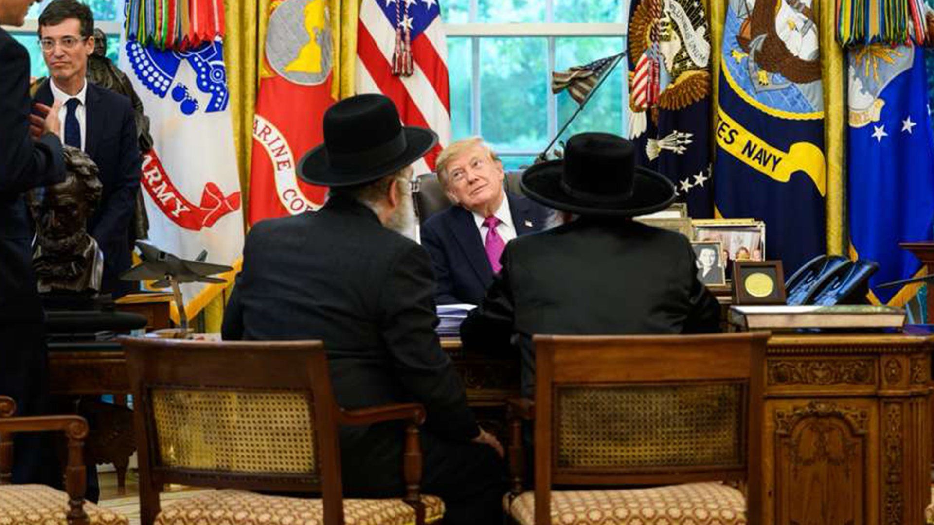 Trump holds private meeting with anti-Zionist Jewish religious leaders
