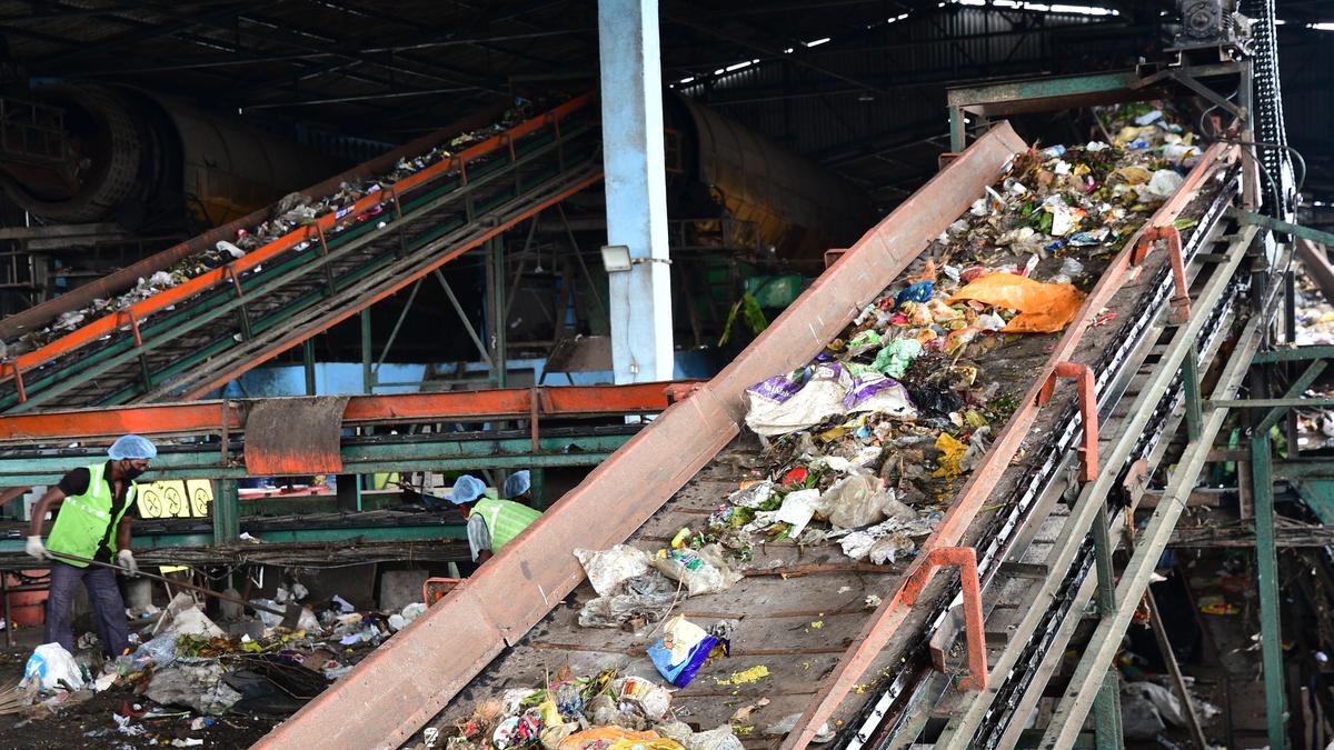सुप्रीम कोर्ट ने युवाओं को ठोस कचरा प्रबंधन में बड़ी भूमिका दी