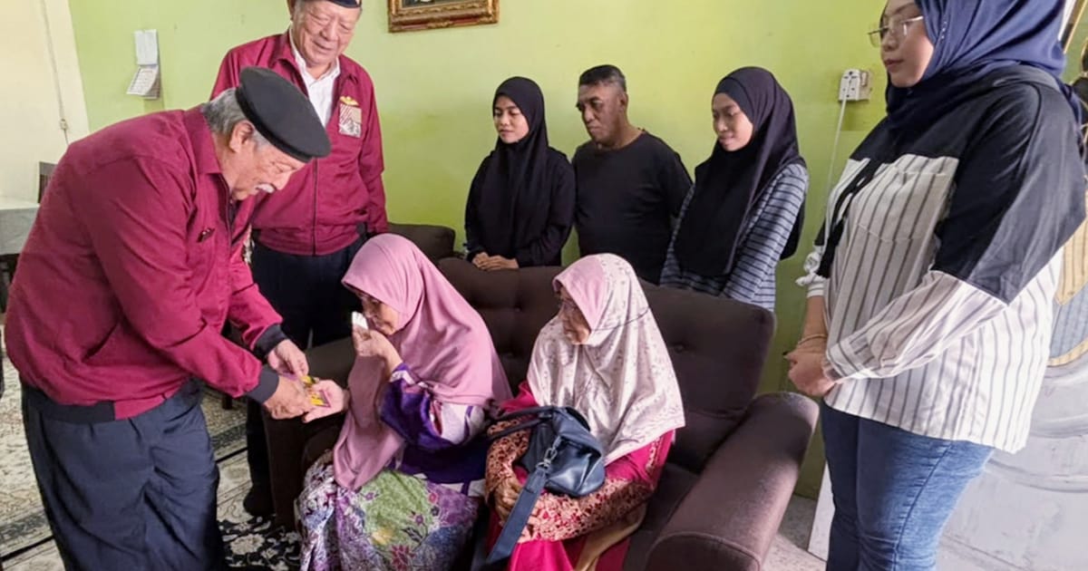 Military comrades honour fallen soldier, support widow