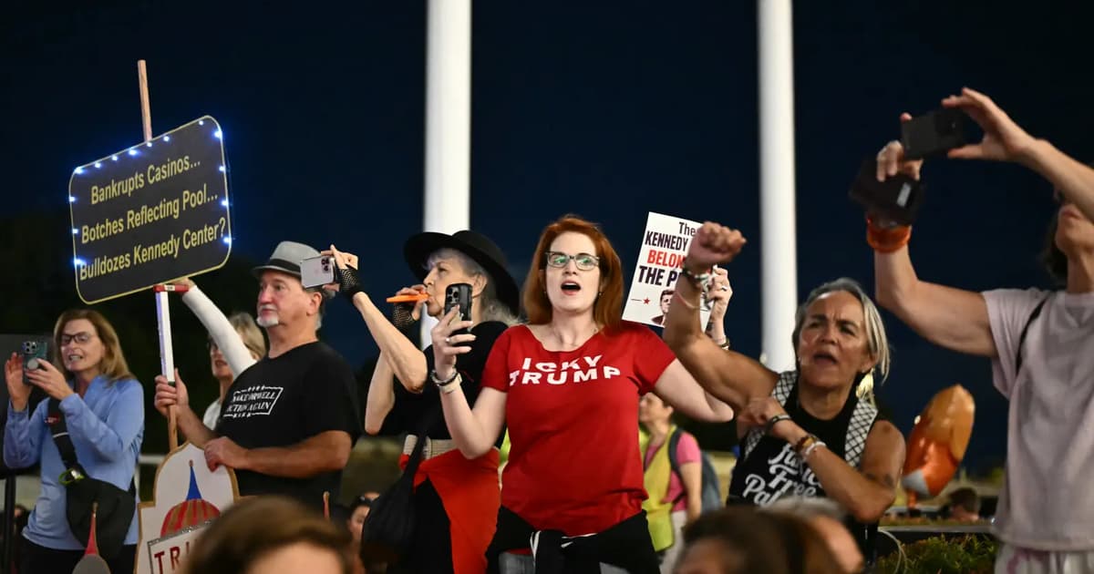 Arts advocates stage protest at Kennedy Center over closure threat