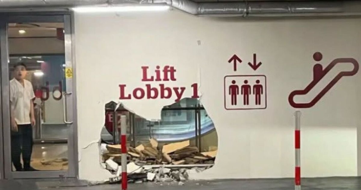 Vehicle smashes through wall at Jem mall basement carpark