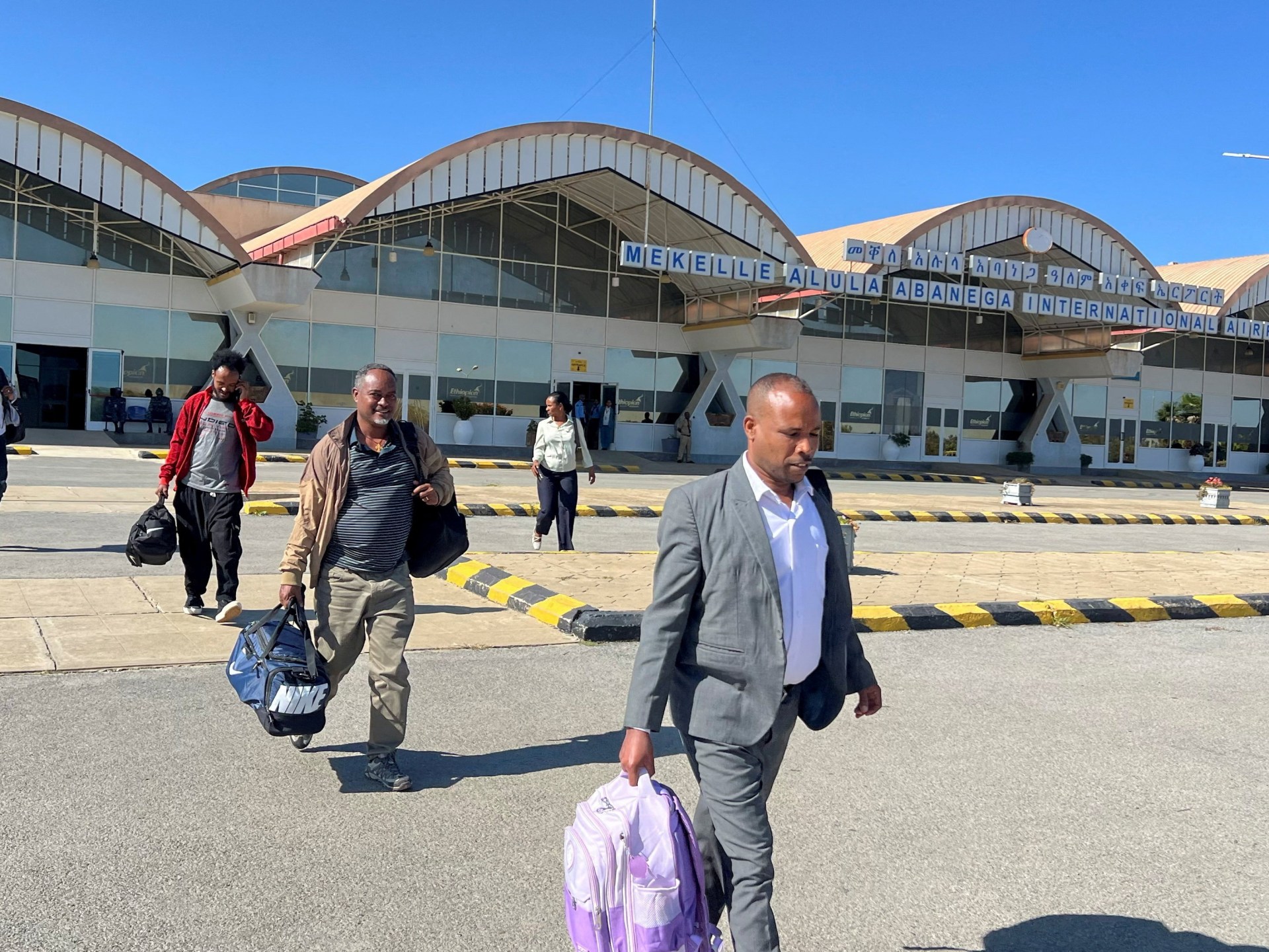 Ethiopian forces advance into Tigray as air services resume to Mekelle