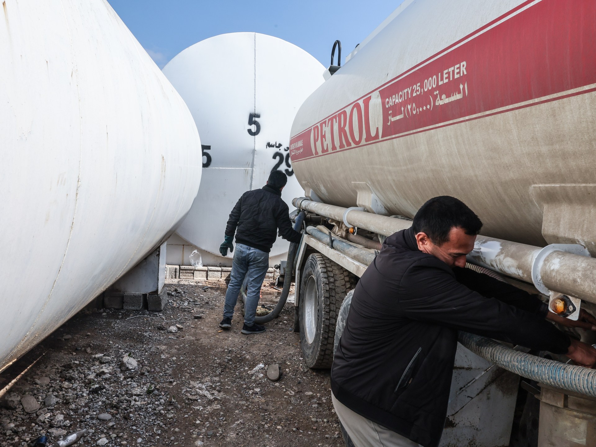 Regional tensions hammer Iraq's economy as oil exports stumble
