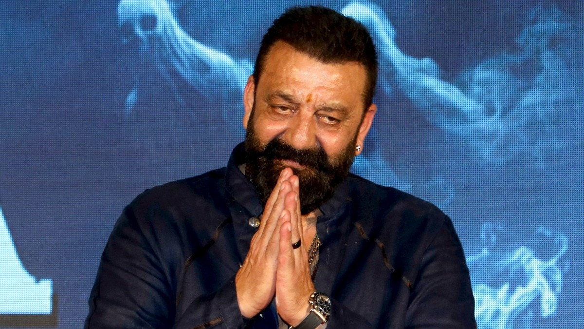 संजय दत्त ने 'भारत में शांति नहीं' टिप्पणी का किया स्पष्टीकरण