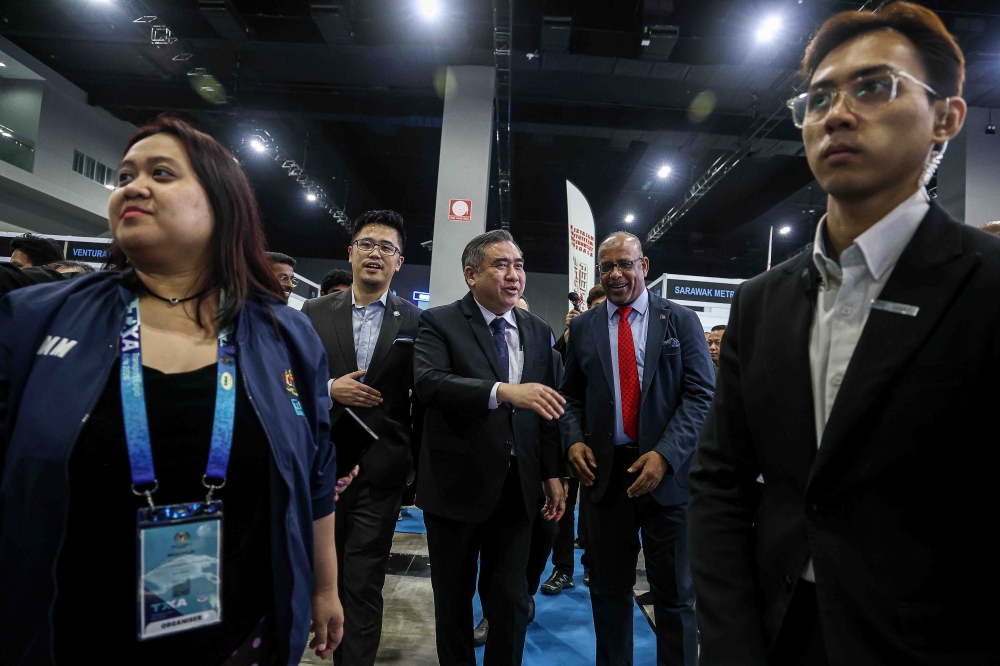 Dasar Tiket Bas Bertujuan Kawal Ejen Dalam Talian Luar Negara