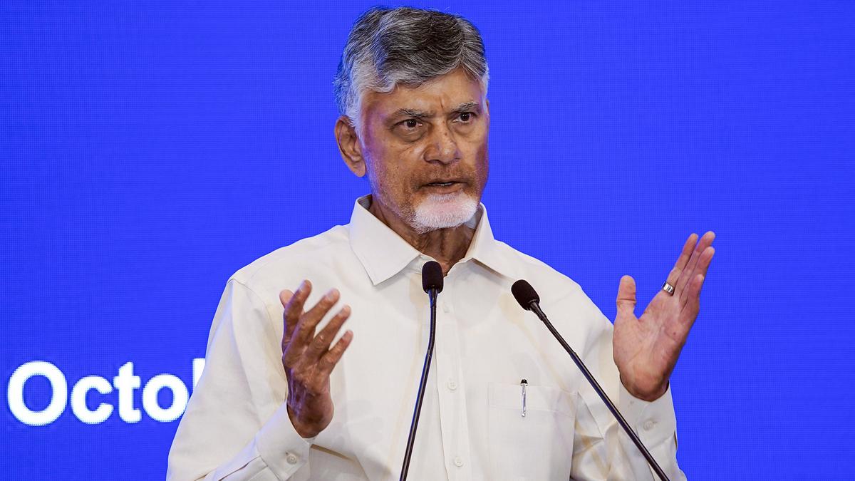 Naidu pushes for faster grievance redressal, official accountability
