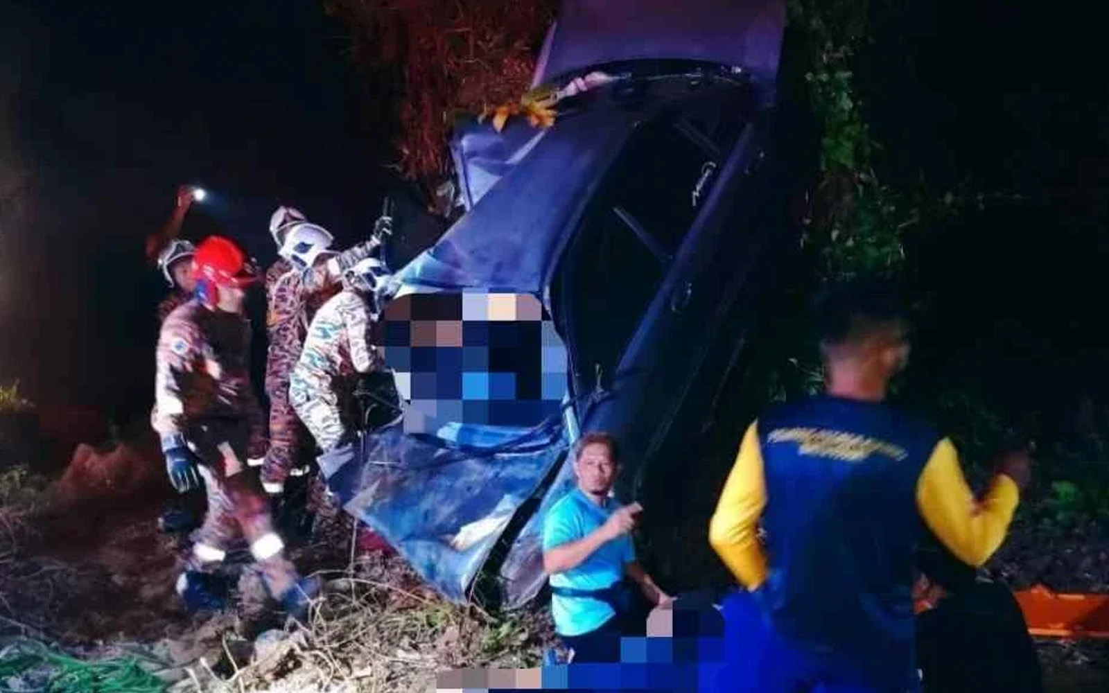 Remaja berusia 16 tahun terbunuh, lima cedera dalam kemalangan kereta Johor