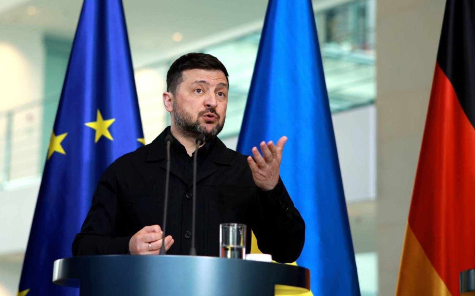 Zelensky dakwa AS tahan penghantaran peluru perisai ke Ukraine