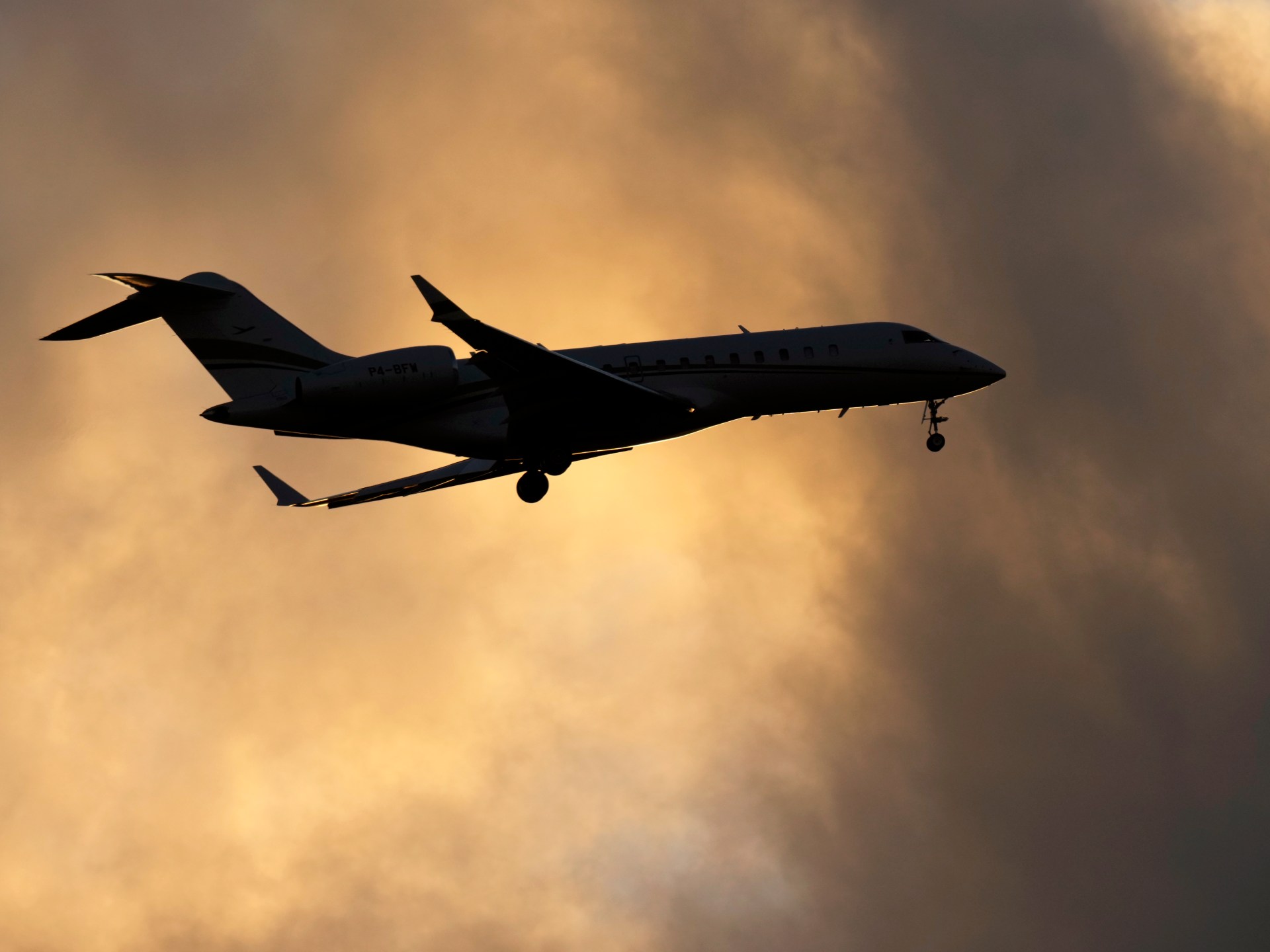 Trump Demands US Manufacturing for Bombardier Aircraft Sales