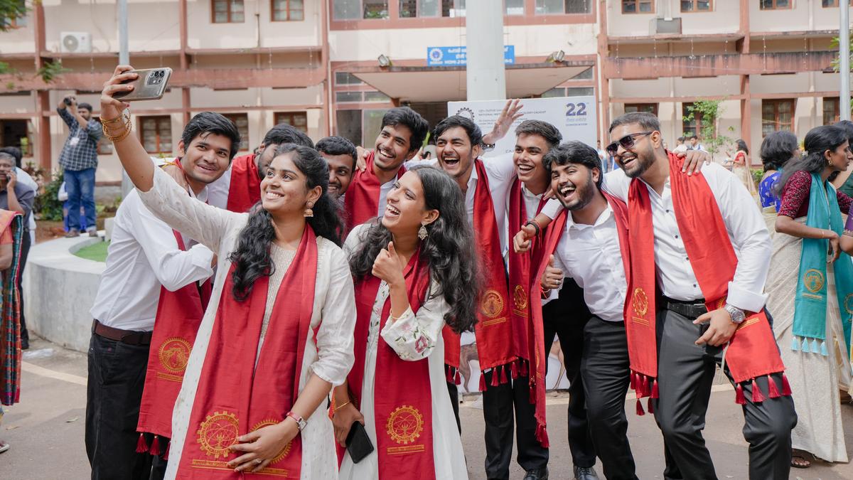 NIT Calicut Celebrates 22nd Convocation, Confers Degrees on Graduates