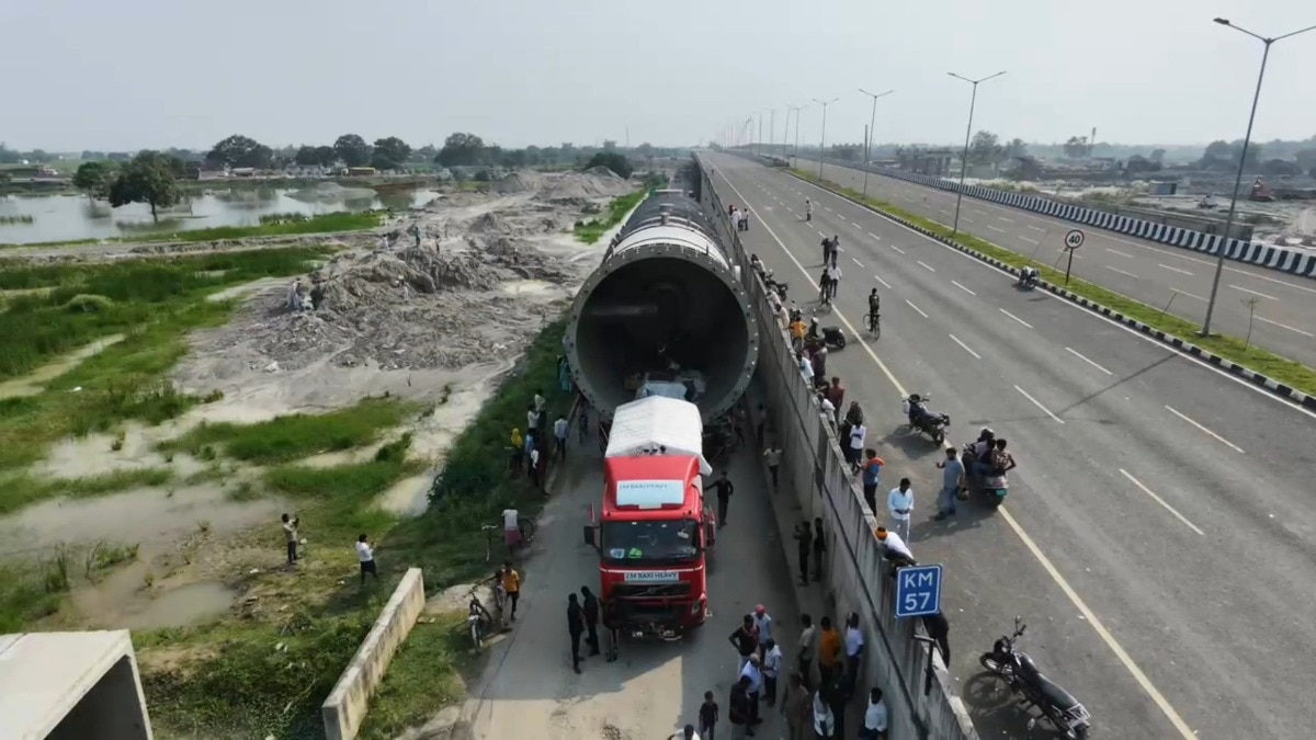 India's 308-Wheel Mega Truck Crawls Across Nation at Snail's Pace