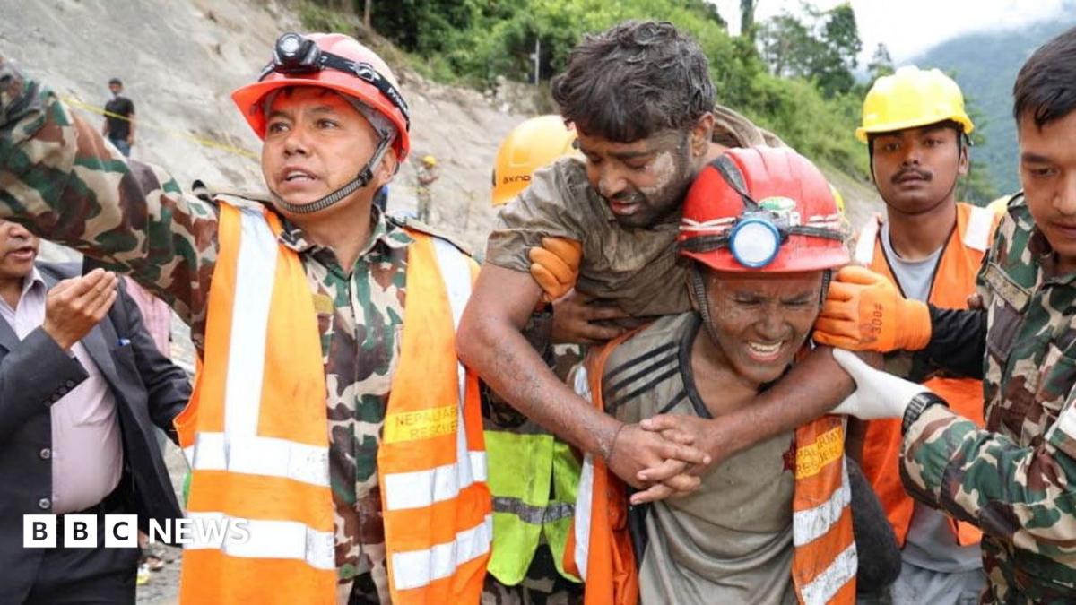 Nepal tunnel rescues spark hope as hundreds remain trapped